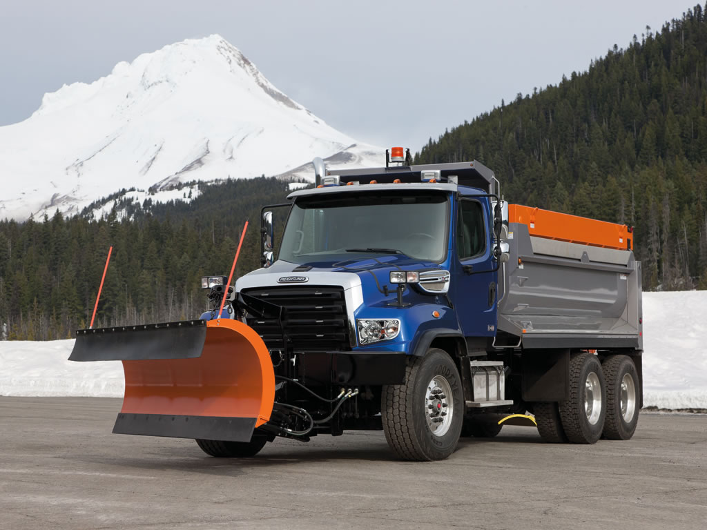 Freightliner 114SD Snow Plow Truck